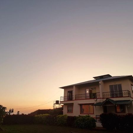 Rudrashree Villa - Besides Valley View มหาบาเลชวาร์ ภายนอก รูปภาพ