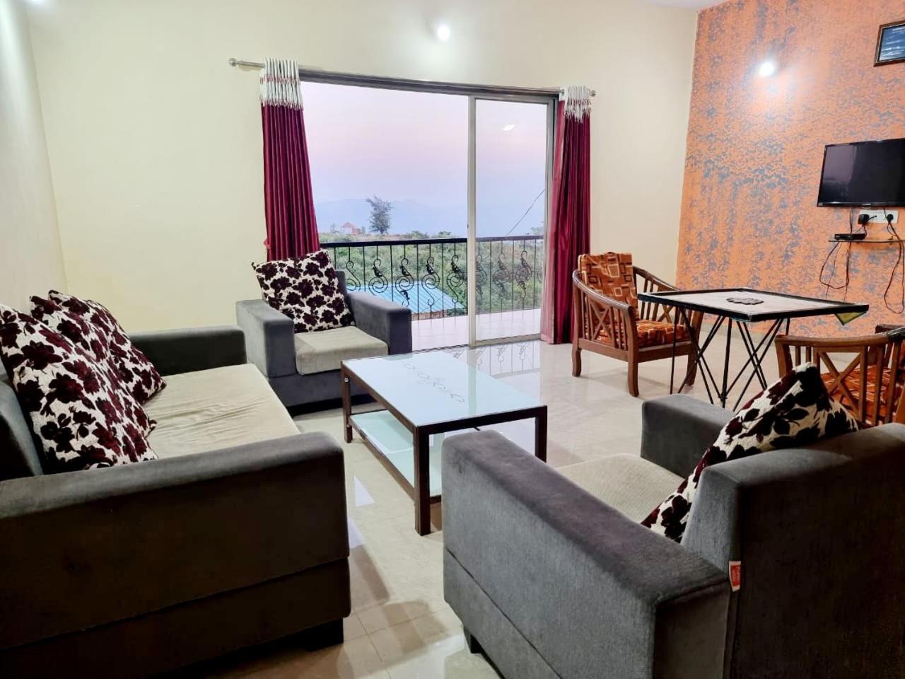 Rudrashree Villa - Besides Valley View มหาบาเลชวาร์ ภายนอก รูปภาพ
