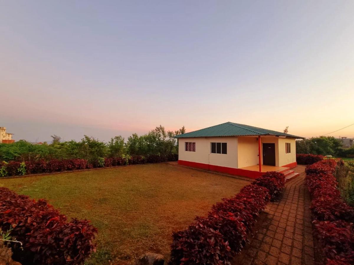 Rudrashree Villa - Besides Valley View มหาบาเลชวาร์ ภายนอก รูปภาพ