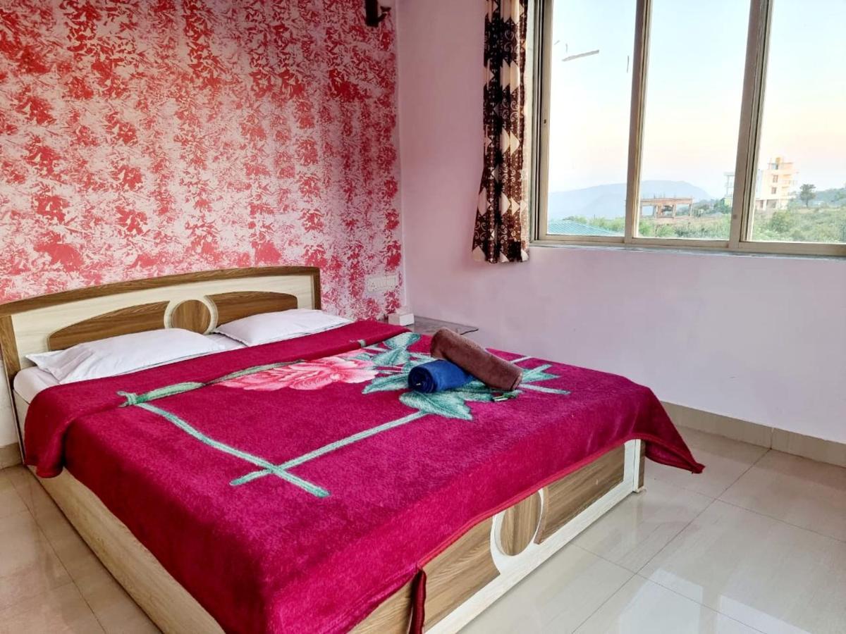 Rudrashree Villa - Besides Valley View มหาบาเลชวาร์ ภายนอก รูปภาพ